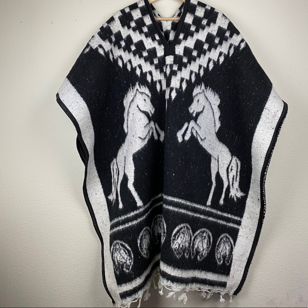 Vintage San Patricio Stallion Reversible Western Poncho Cape w/ Fringe Tassels
